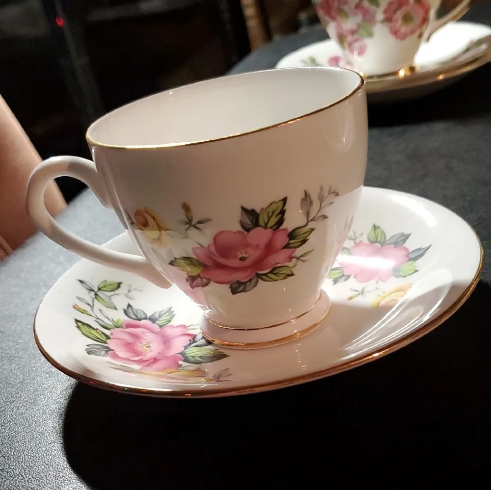 Eight Different Sets Of Floral Porcelain Teacup and Saucer Set - Picture 2 of 13